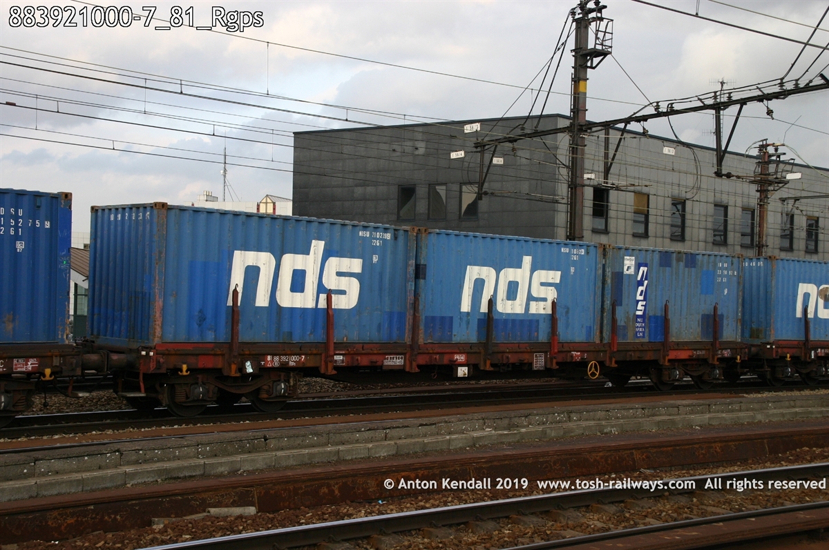 883921000-7_81_Rgps.jpg
